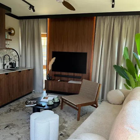 Nadmotlawie Riverfront Lux Parking Sauna Fitness By Grandviewestate 아파트